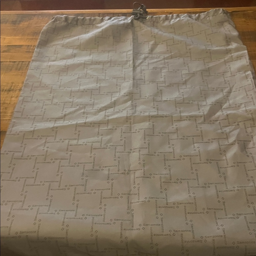 Samsonite Light Gray Logo Drawstring Pouch/ Bogo … - image 6